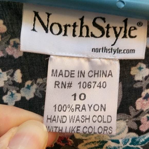 NorthStyle short sleeve dress - Picture 2 of 6